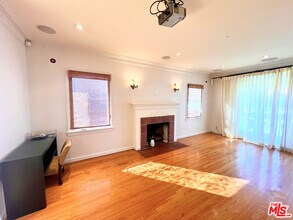 2652 S Bedford St in Los Angeles, CA - Building Photo - Building Photo