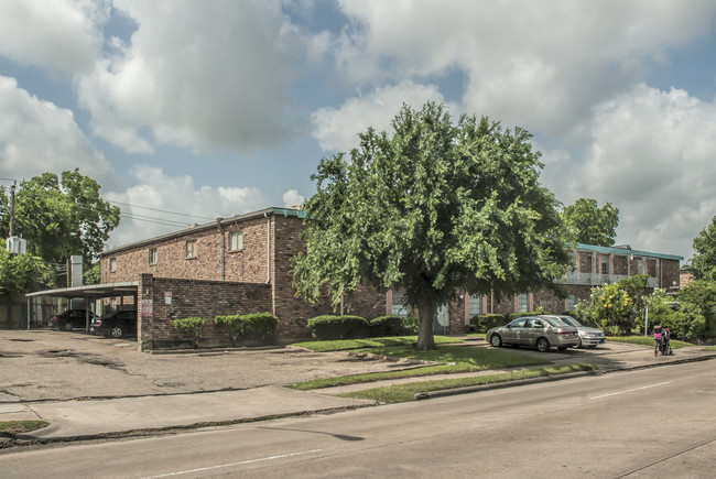 Beechnut Gardens