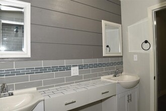 1928 Lori Ln in Channelview, TX - Building Photo - Building Photo