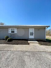 587 Whitlock Rd in Alvaton, KY - Building Photo - Building Photo