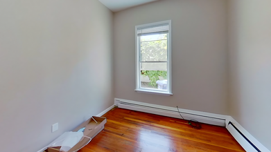 119 George St, Unit 2 in Boston, MA - Foto de edificio - Building Photo