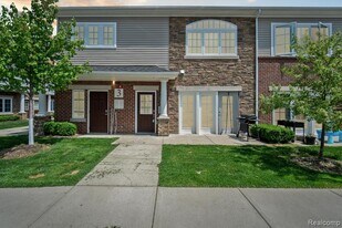 5662 Arbor Chase Dr in Ann Arbor, MI - Building Photo