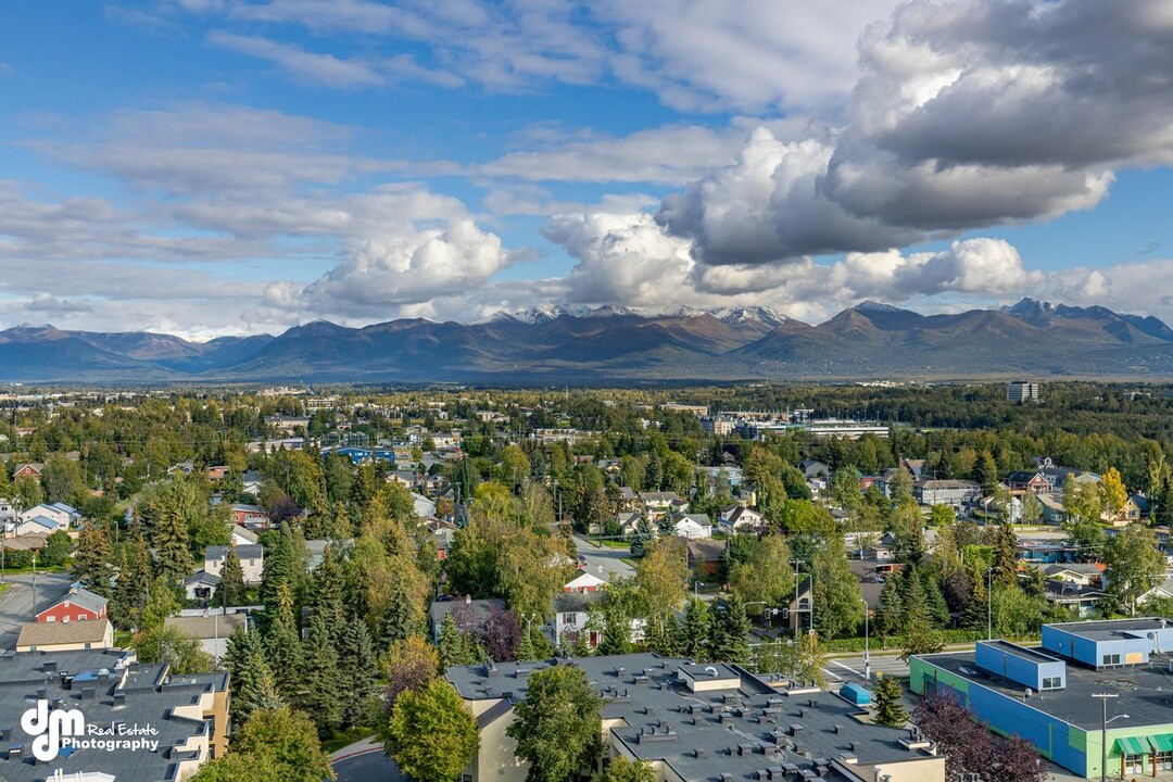 Inlet Tower Apartments in Anchorage, AK - Building Photo