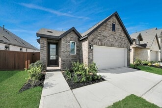 1058 Blue Stone Dr in Beasley, TX - Building Photo - Building Photo