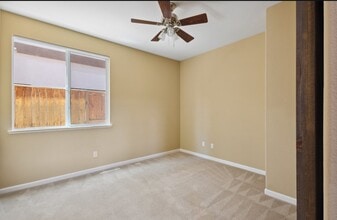 20629 Sarazen Pl in Patterson, CA - Foto de edificio - Building Photo