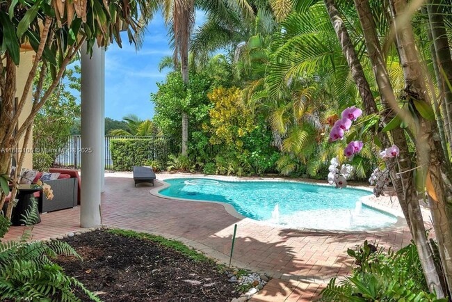 property at 17931 Lake Azure Way