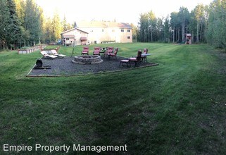 2175 Chateau Ct in North Pole, AK - Building Photo - Building Photo