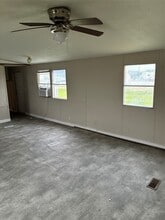 6977 Leann Ln in Wallis, TX - Building Photo - Building Photo