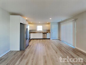 4083 Magnolia Dr in Franklin, IN - Foto de edificio - Building Photo