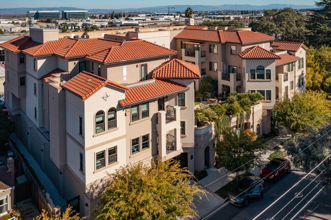 777 Walnut St in San Carlos, CA - Building Photo - Building Photo