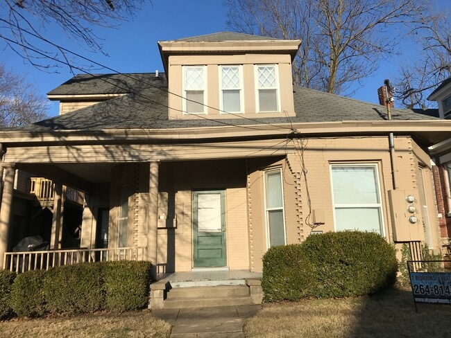 305 E Maxwell St, Unit #1