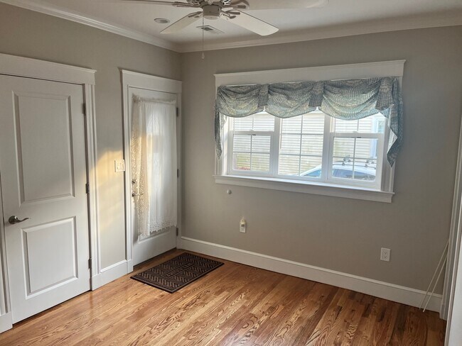 68 Manet Rd, Unit 1 in Chestnut Hill, MA - Building Photo - Building Photo