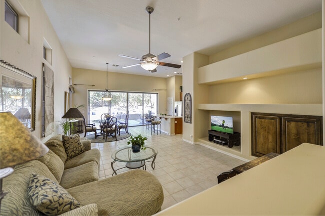 7634 E San Fernando Dr in Scottsdale, AZ - Building Photo - Building Photo