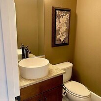 1681 Circlewood Dr in Anchorage, AK - Building Photo