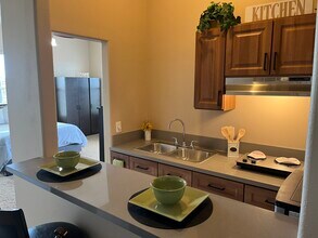 7879 Opal Ave, Unit 1 in Oak Hills, CA - Building Photo - Building Photo