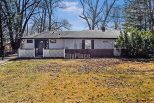 6123 E 14th St in Indianapolis, IN - Building Photo