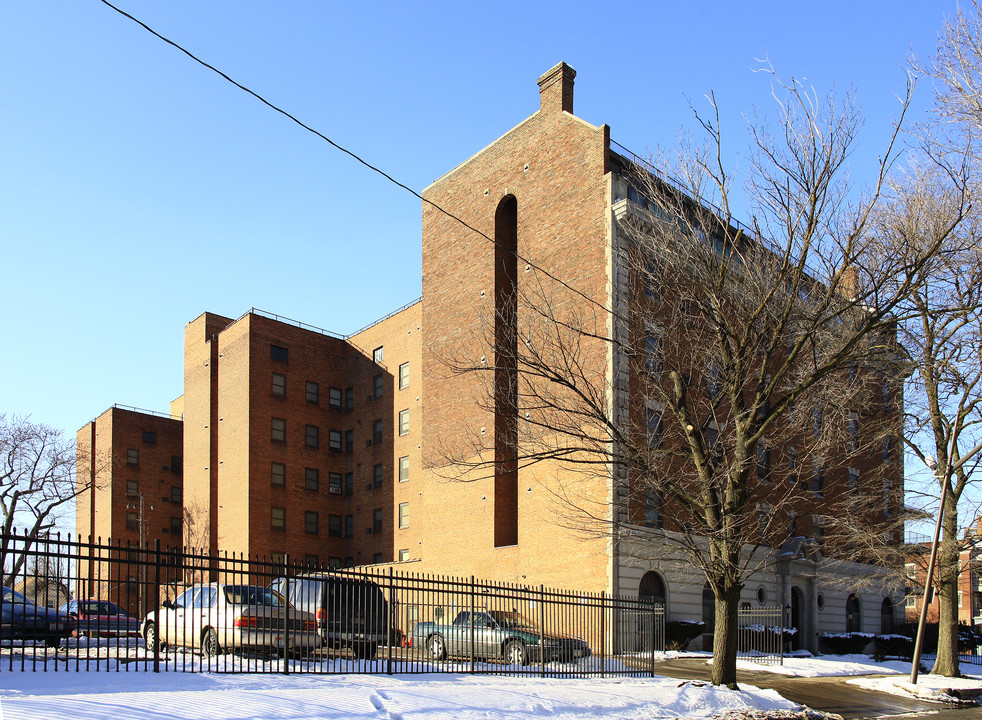 Kenmore Gardens in Cleveland, OH - Building Photo