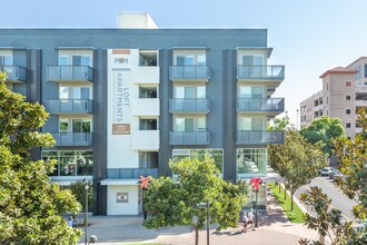 Main+Nine in Riverside, CA - Foto de edificio - Building Photo