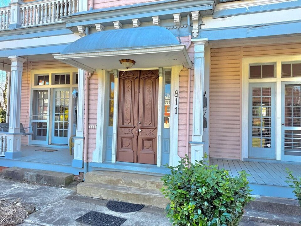 811 Main St, Unit 3 in Danville, VA - Building Photo