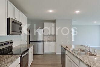 8716 SW 44th Ct in Ocala, FL - Foto de edificio - Building Photo