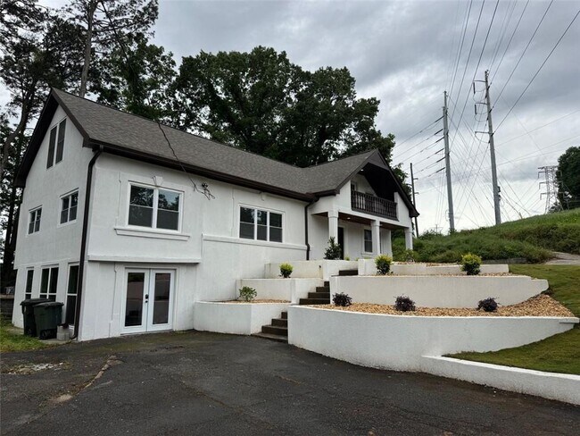 1887 Shalimar Dr NE in Atlanta, GA - Building Photo - Building Photo