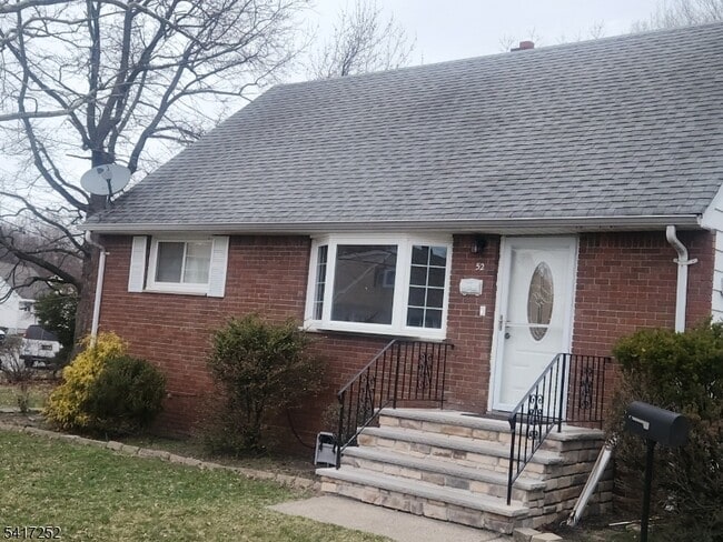 property at 52 Vetrone Dr