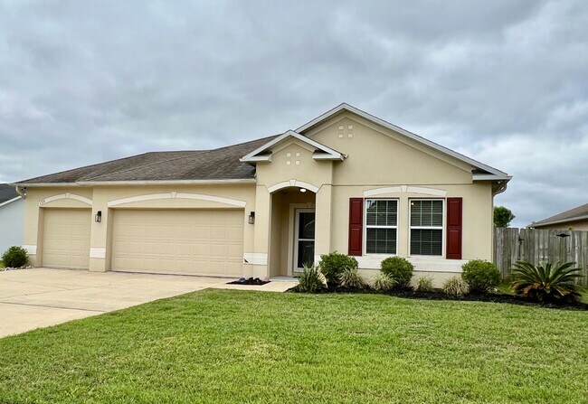 135 Cedar Cir Dr in Kingsland, GA - Building Photo - Building Photo
