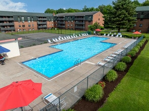 Pebblebrook Apartments in New Britain, CT - Building Photo - Building Photo