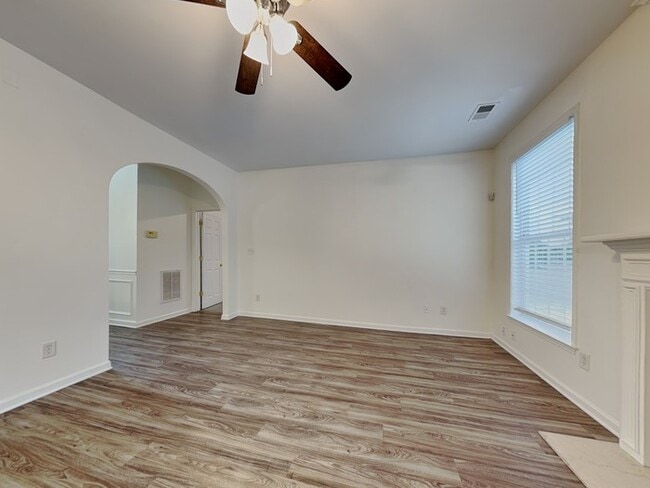 5859 Crimson Oak Ct, Unit 18108 in Harrisburg, NC - Foto de edificio - Building Photo