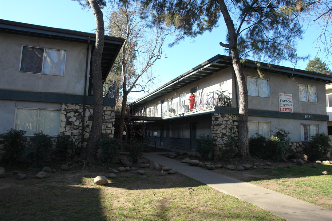 1027 Esplanade Rd in Chico, CA - Building Photo