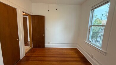 33 Jefferson Ave, Unit 1FL in Bloomfield, NJ - Building Photo - Building Photo