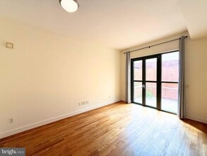 910 M St NW in Washington, DC - Building Photo - Building Photo