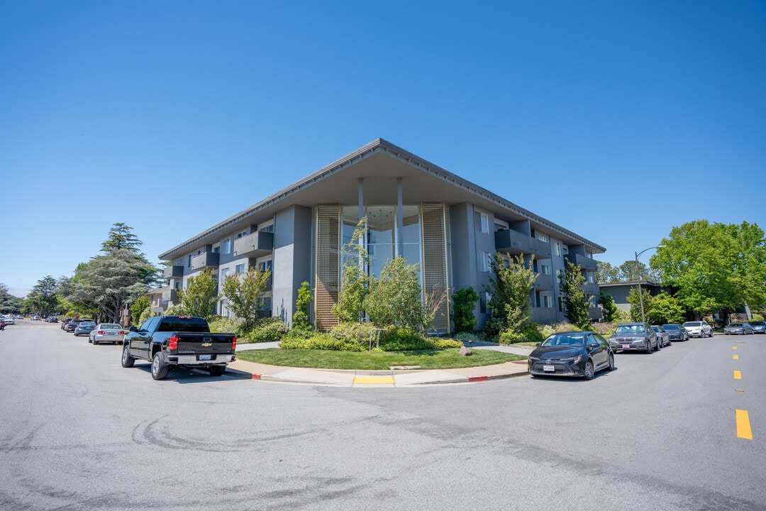 1840 Sequoia Ave in Burlingame, CA - Building Photo