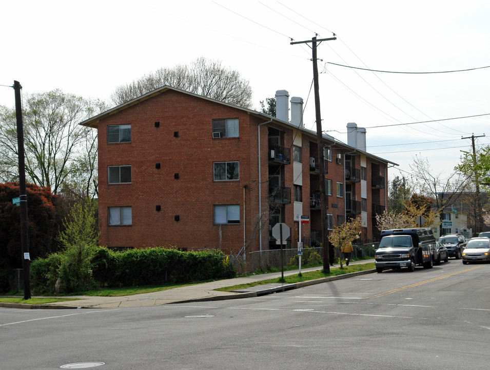 701-705 Chesapeake St SE in Washington, DC - Foto de edificio