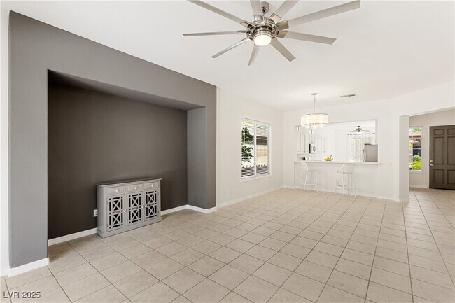 property at 29 Gladewater Dr