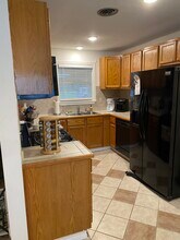 13 Hollywood Dr in Lampasas, TX - Building Photo - Building Photo