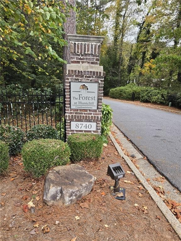 property at 8740 Roswell Rd