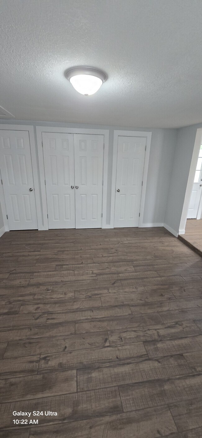 108 W Garden Dr in Iowa Park, TX - Building Photo - Building Photo