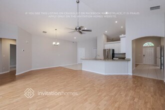 2618 Brookville Dr in Valrico, FL - Foto de edificio - Building Photo