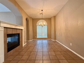 9706 Ashwood Valley Dr in Houston, TX - Building Photo - Building Photo