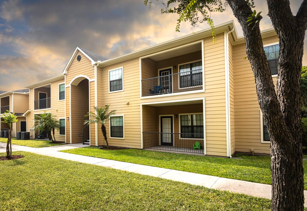 The Reserve at Cimarron Apartments in Mission, TX