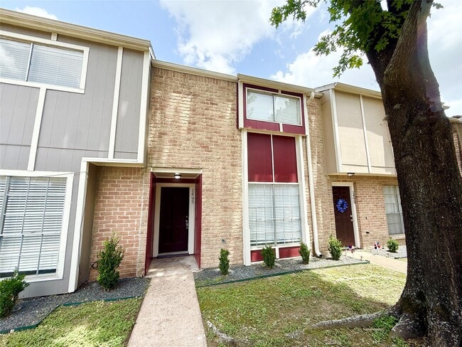 property at 1495 Springrock Ln