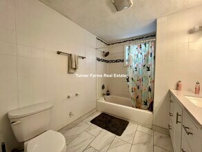 99 Marion St, Unit 1 in Somerville, MA - Building Photo - Building Photo