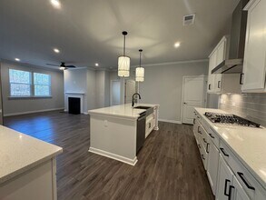 932 Exeter Dr in Sherrills Ford, NC - Building Photo - Building Photo