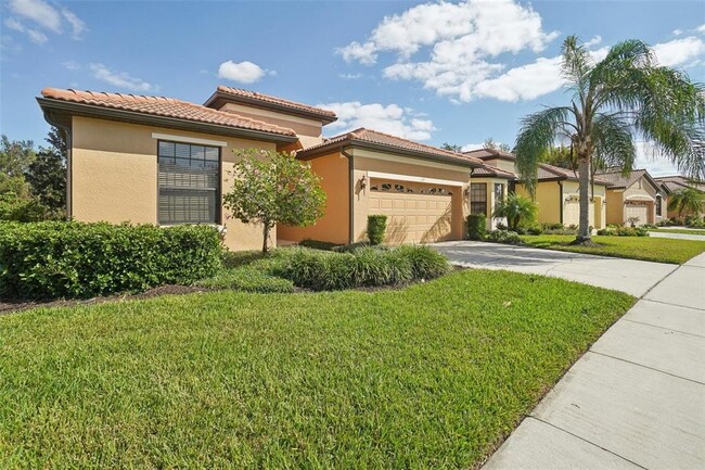 127 Silver Falls Dr in Apollo Beach, FL - Building Photo - Building Photo