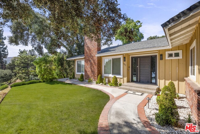 property at 1823 Fern Ln