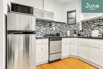 531 W 48th St in New York, NY - Building Photo - Building Photo