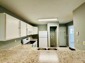 209 Sunn Aire Ct in Wilmington, NC - Building Photo - Building Photo