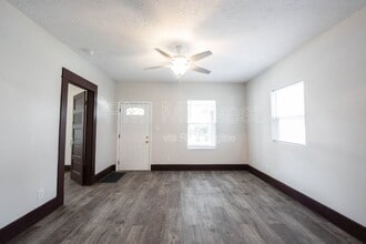 1040 Winfield Ave in Indianapolis, IN - Building Photo - Building Photo