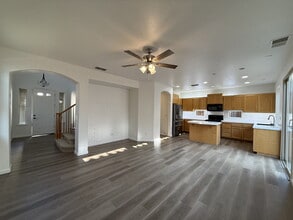 3323 San Vicente Rd in West Sacramento, CA - Building Photo - Building Photo